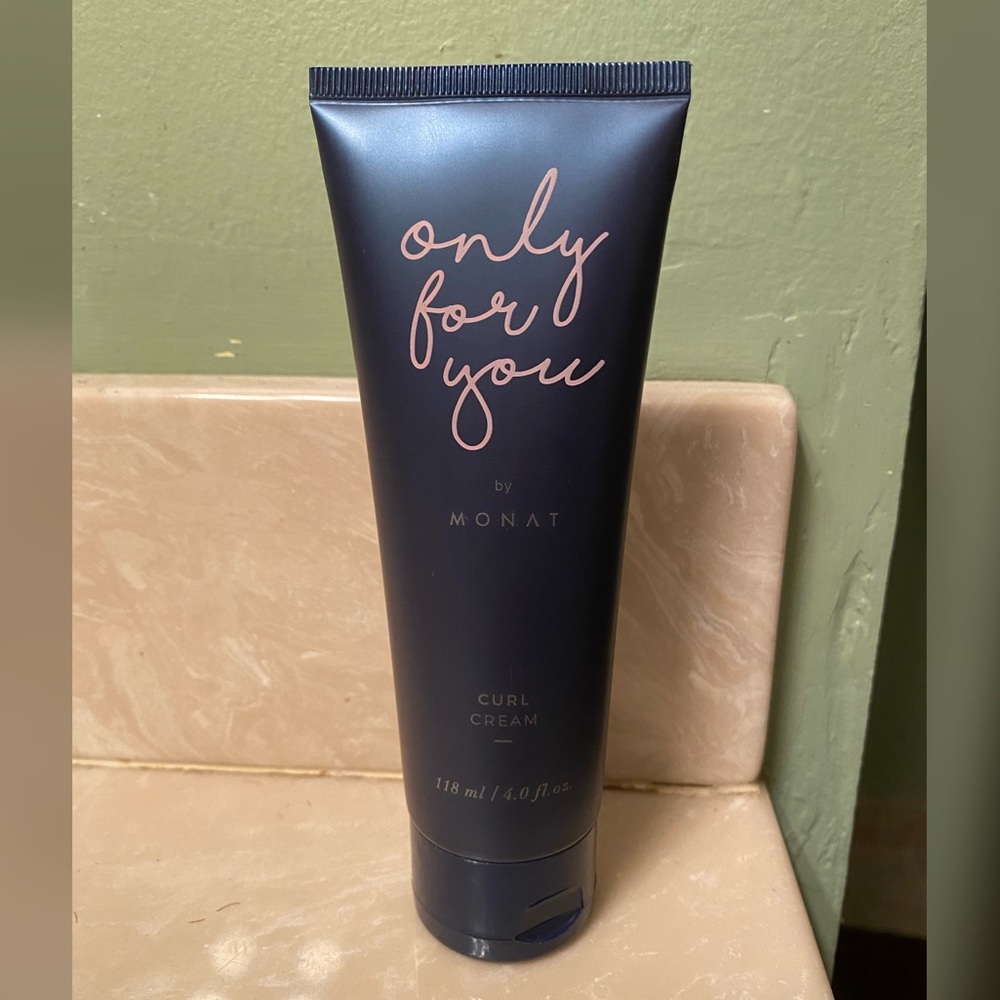 Monat Curl cream